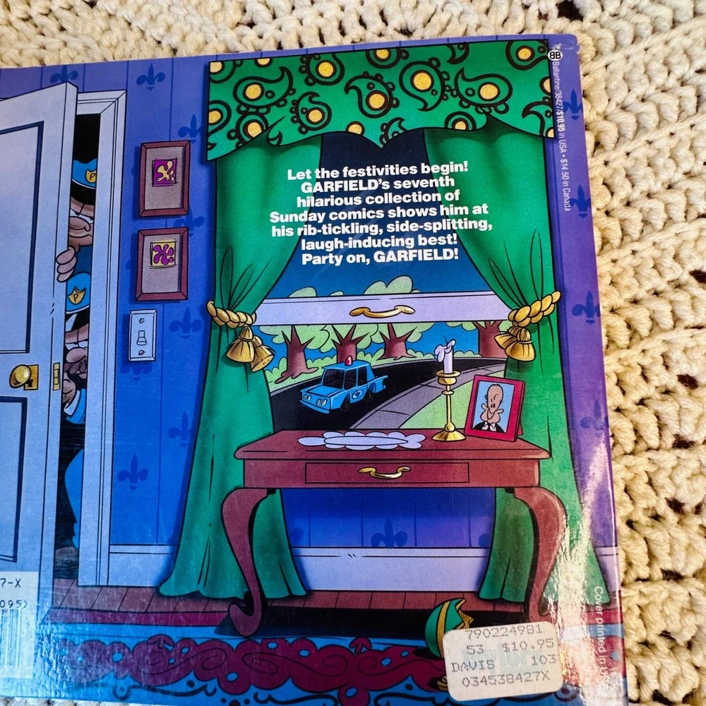 The 7th Garfield Treasury Jim Davis Sunday Comics Collection 1993 Paperback